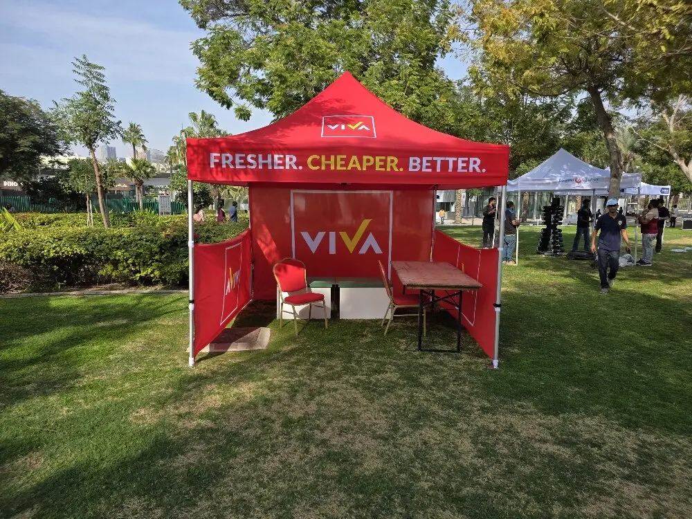VIVA red outdoor pop-up kiosk